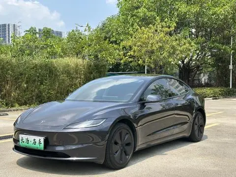 Tesla Model 3 2023 — фото 1