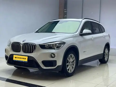 BMW X1 2018 — фото 1