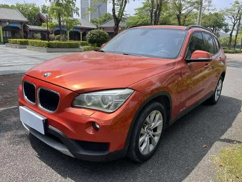 BMW X1 2012 — фото 1