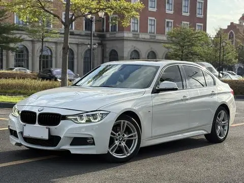 BMW 3 Series 2018 — фото 1