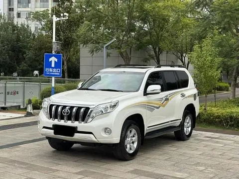 Toyota Prado 2014 — фото 1