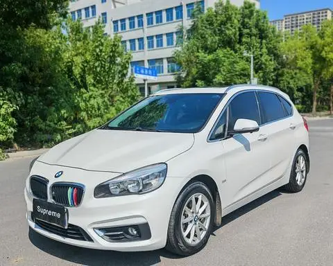 BMW 2 Series 旅行车 2016