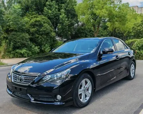 Toyota Reiz 2010