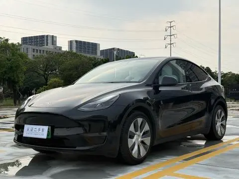 Tesla Model Y 2021 — фото 1