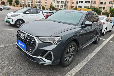 Audi Q3 2021