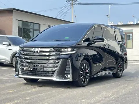Toyota Alphard 2024 — фото 1