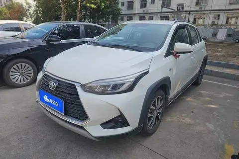 Toyota YARIS L 2022