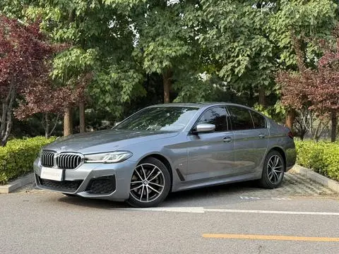 BMW 5 Series 2021 — фото 1