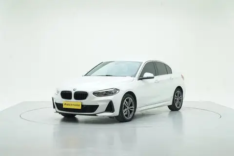 BMW 1 Series 2021 — фото 1