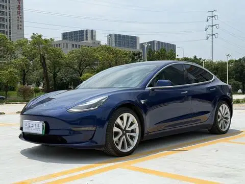 Tesla Model 3 2020 — фото 1