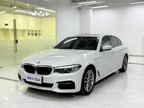BMW 5 Series 2019 — фото 1