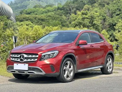 Mercedes-Benz GLA 2017 — фото 1