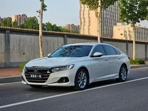 Honda Accord 2022 — фото 1
