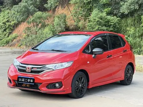 Honda Fit 2018 — фото 1