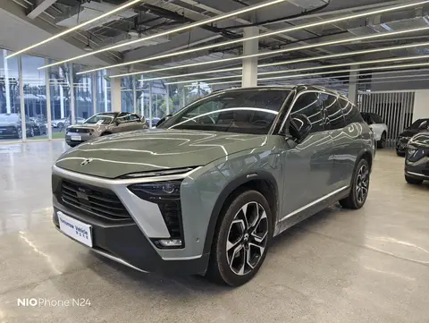 NIO ES8 2022