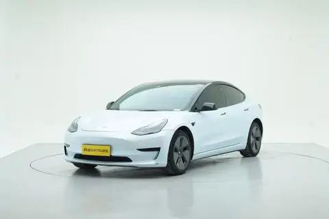 Tesla Model 3 2022 — фото 1