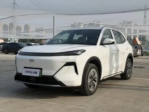 Geely 星舰7 EM-i 2026 — фото 1