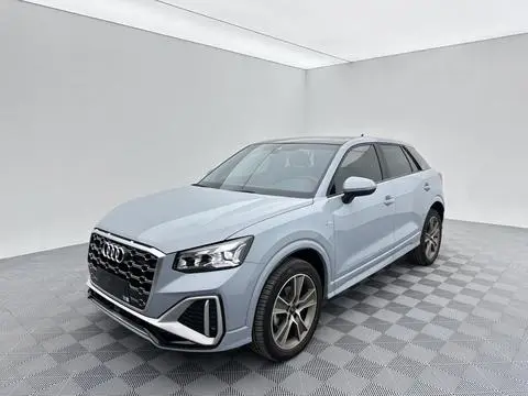 Audi Q2L 2022 — фото 1