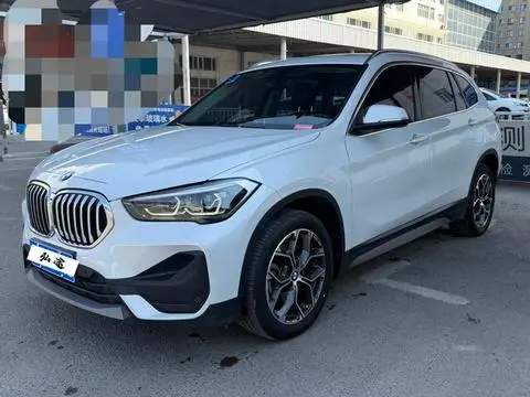BMW X1 2021 — фото 1