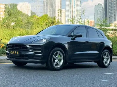 Porsche Macan 2020 — фото 1