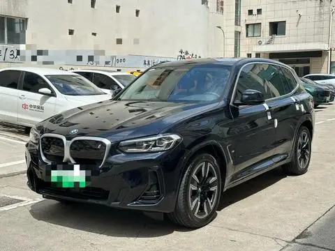 BMW iX3 2023