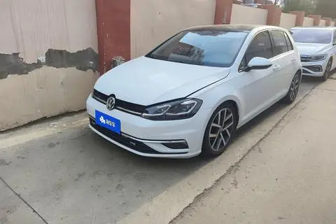 Volkswagen Golf 2018 — фото 1