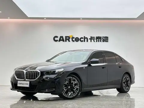 BMW 5 Series 2025