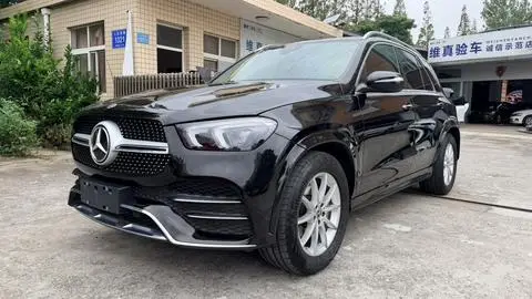 Mercedes-Benz GLE 2021 — фото 1