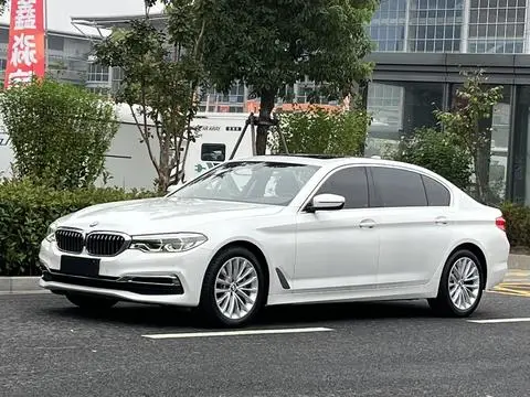 BMW 5 Series 2020 — фото 1