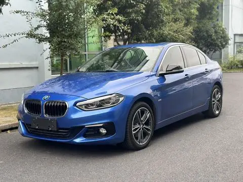 BMW 1 Series 2018 — фото 1