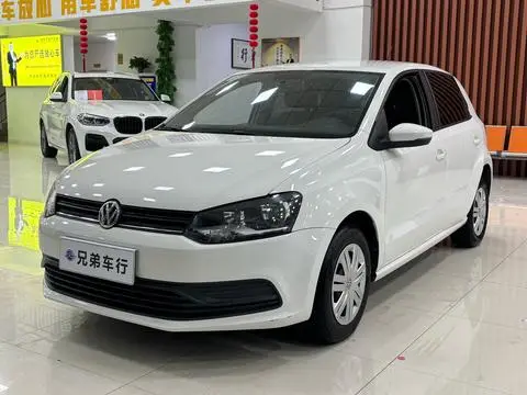 Volkswagen Polo 2016 — фото 1