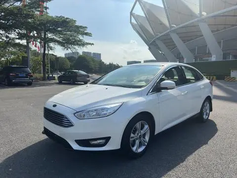 Ford Focus 2017 — фото 1