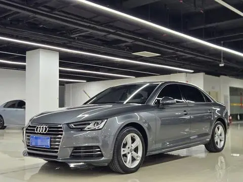 Audi A4L 2017 — фото 1