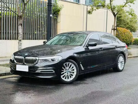 BMW 5 Series PHEV 2019 — фото 1