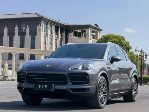 Porsche Cayenne E-Hybrid 2021