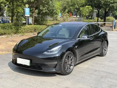 Tesla Model 3 2019 — фото 1