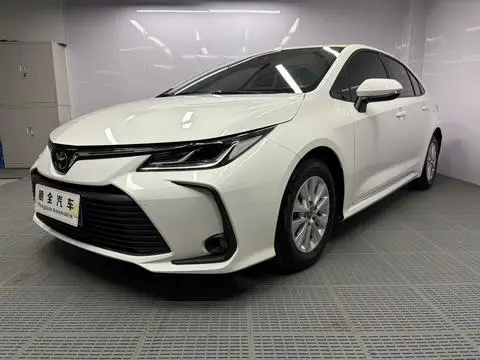 Toyota Corolla 2022 — фото 1