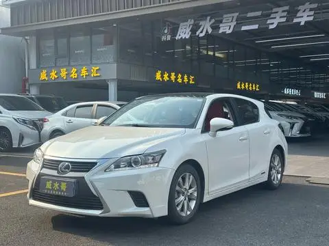 Lexus CT 2014 — фото 1