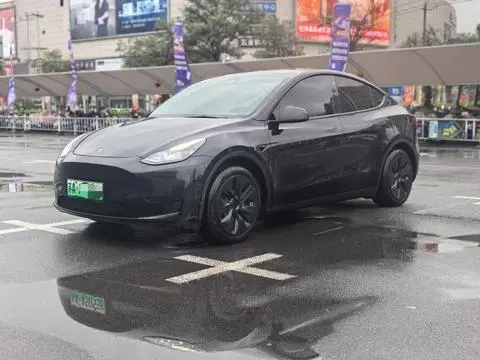Tesla Model Y 2022 — фото 1