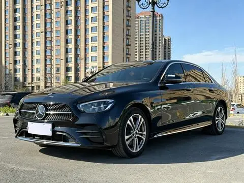 Mercedes-Benz E-Class 2022 — фото 1