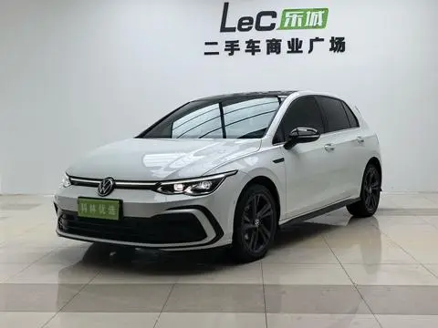 Volkswagen Golf 2023