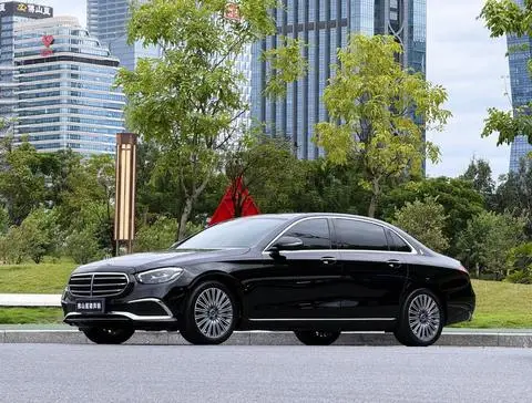 Mercedes-Benz E-Class 2022