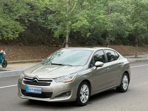 Citroën C4L 2014
