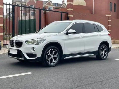 BMW X1 2018 — фото 1