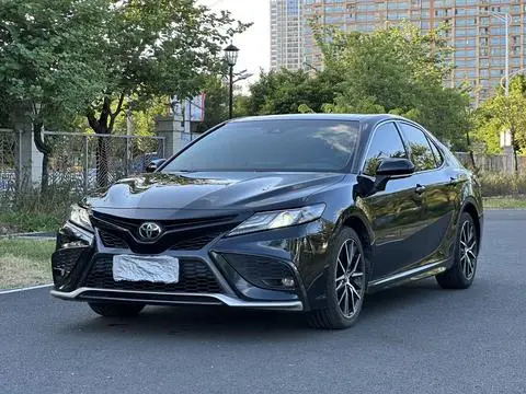 Toyota Camry 2021