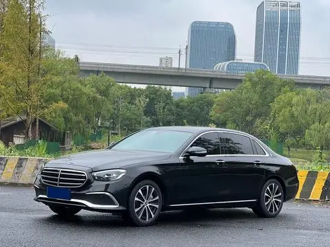 Mercedes-Benz E-Class PHEV 2022