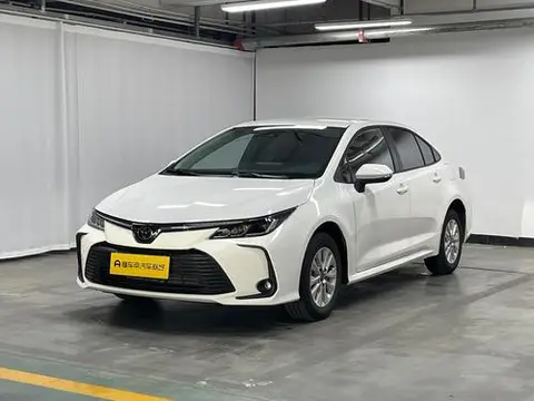 Toyota Corolla 2024 — фото 1