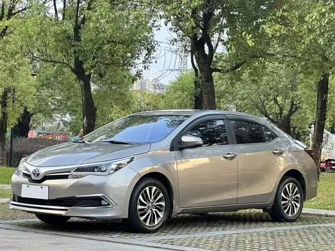Toyota Corolla 2017 — фото 1