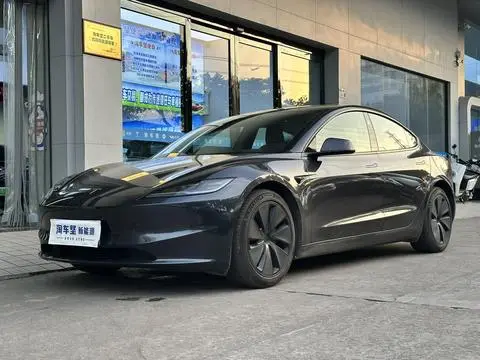 Tesla Model 3 2023 — фото 1