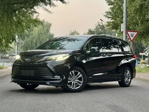 Toyota 赛那 2021